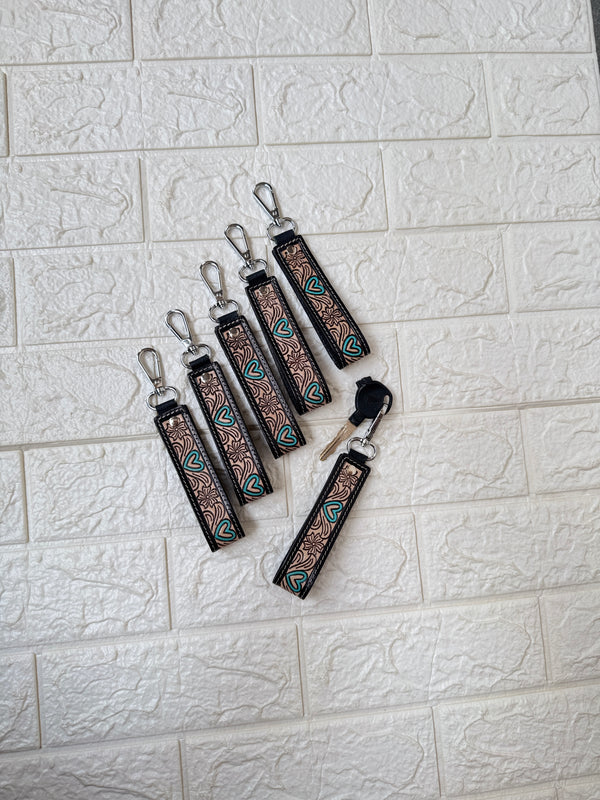 New High Quality Key Chain Hand Tooled Leather Car Keychain Real Genuine Leather Turquoise Color Keyrings Fashionable Keychains