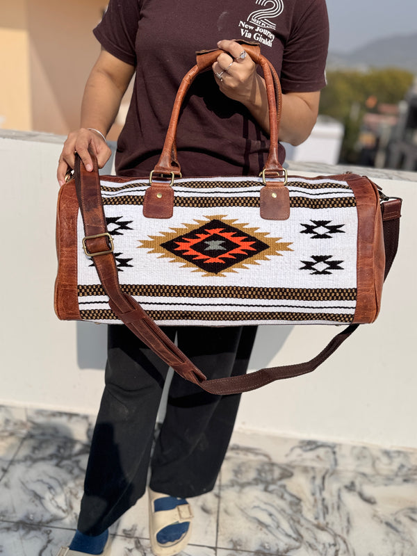 Latest Arrival Vintage Style Aztec Tooled Leather Duffel Bags Genuine Leather Large Travel Bags
