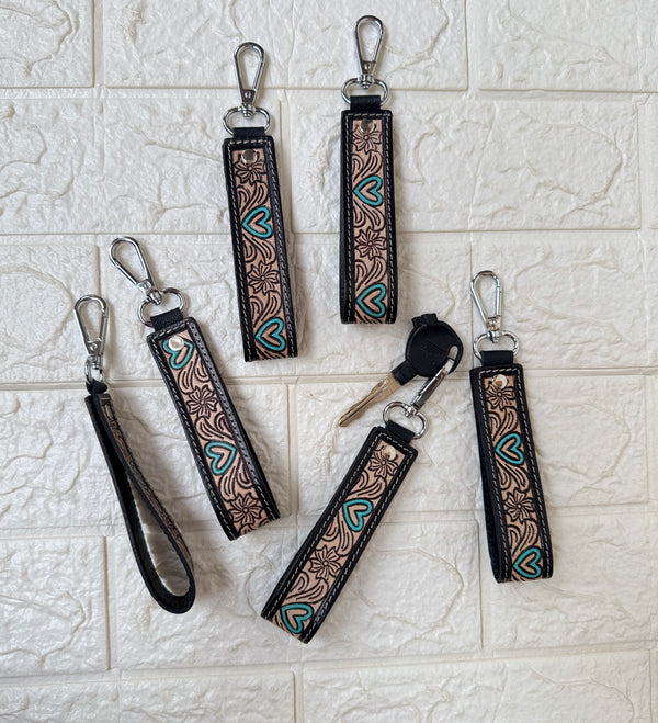 New High Quality Key Chain Hand Tooled Leather Car Keychain Real Genuine Leather Turquoise Color Keyrings Fashionable Keychains