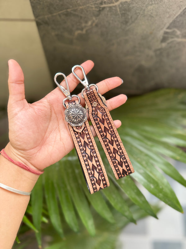 Hot Sale Design Key Chain Hand Tooled Leather Wrist Key Clip Durable Real Genuine Leather Keyrings Fashionable Key Fob